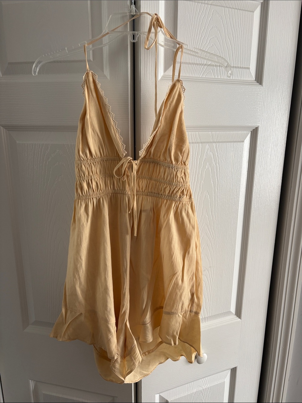 Light Yellow Tie-Front Romper / backless